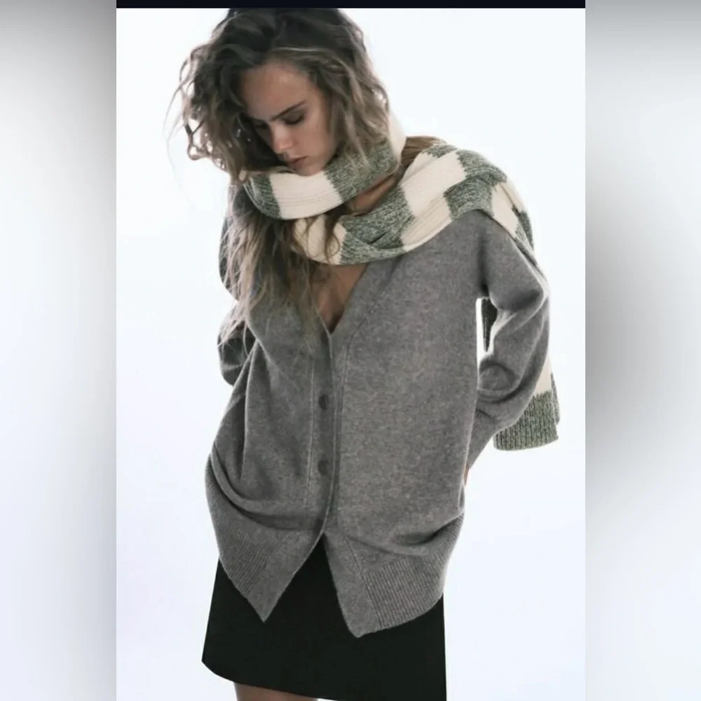 ZARA Wool Blend Oversized Cardigan in Gray , size Large - Picture 2 of 10